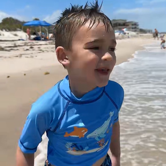 Meet your Posher, Jennifer - Picture 7 of 16